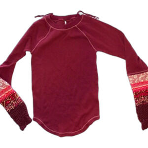 Long Sleeve Fall Free People Top with sleeve details size S boho chic Adorable